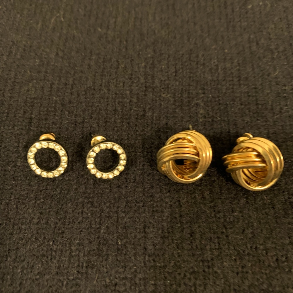 Earring studs